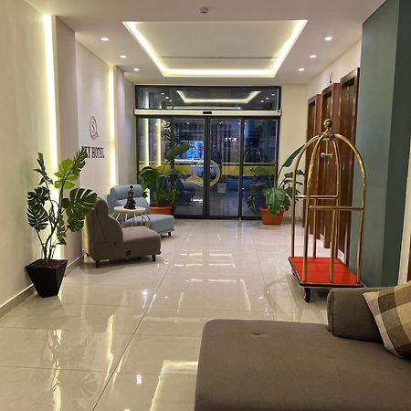 Sky Hotel Aqaba Exterior photo