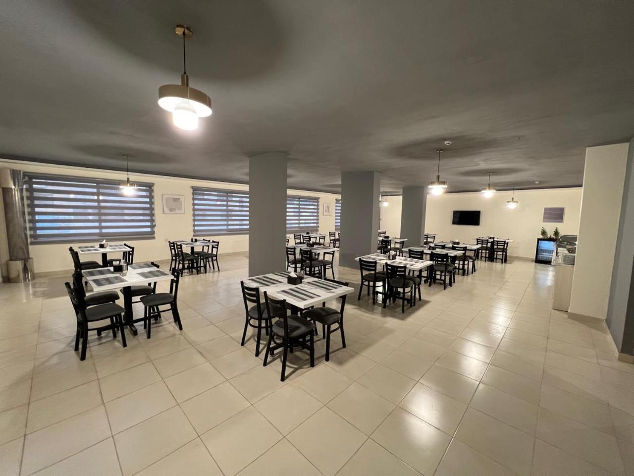 Sky Hotel Aqaba Exterior photo