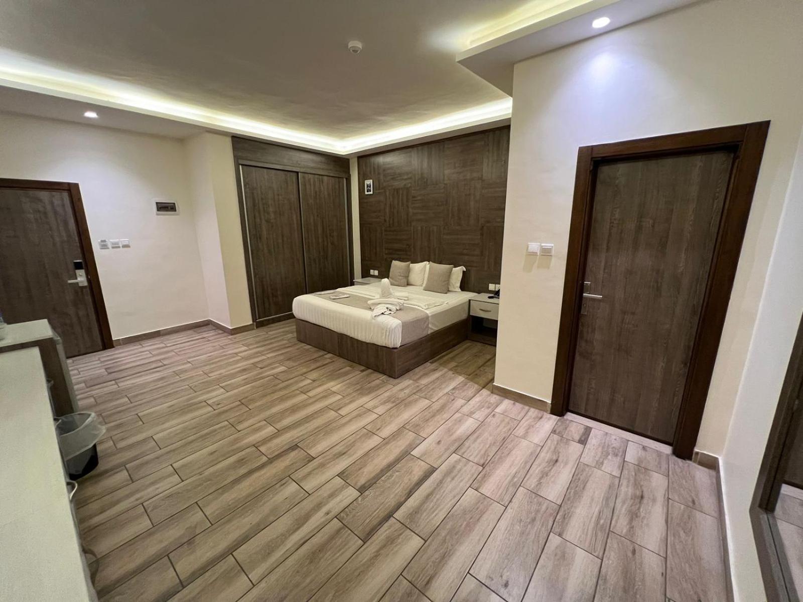 Sky Hotel Aqaba Exterior photo