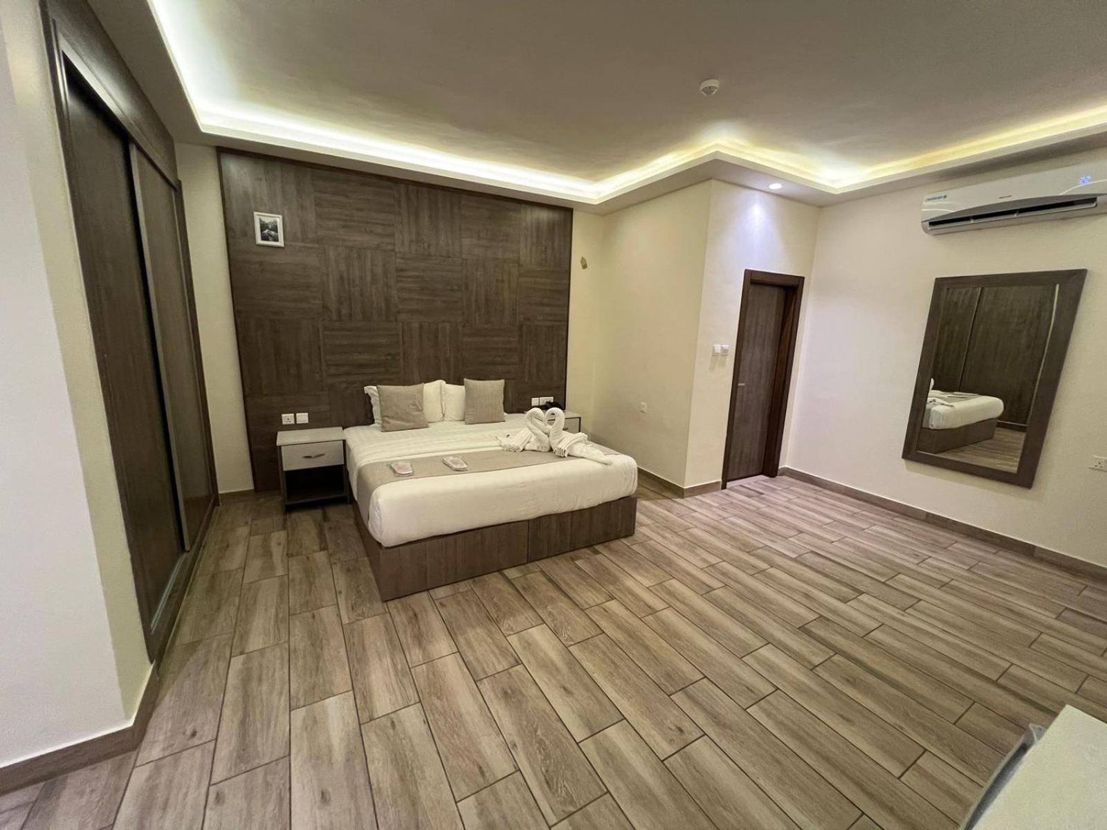 Sky Hotel Aqaba Exterior photo