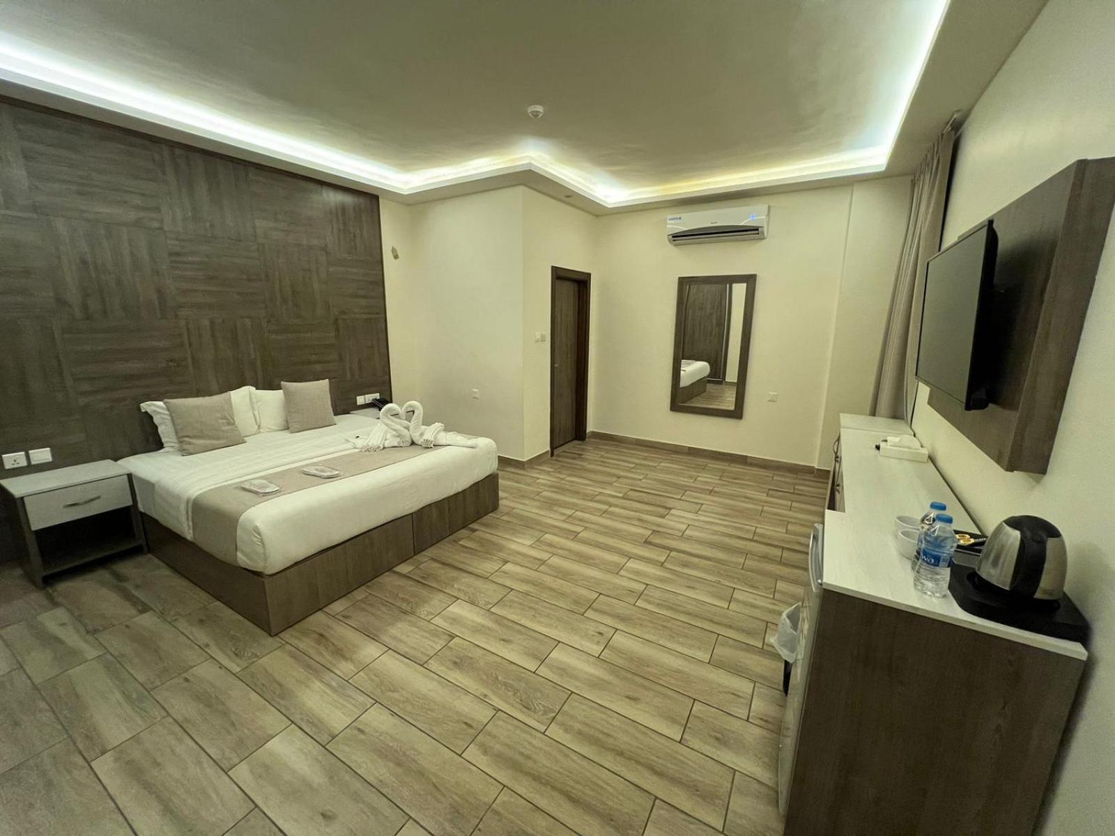 Sky Hotel Aqaba Exterior photo