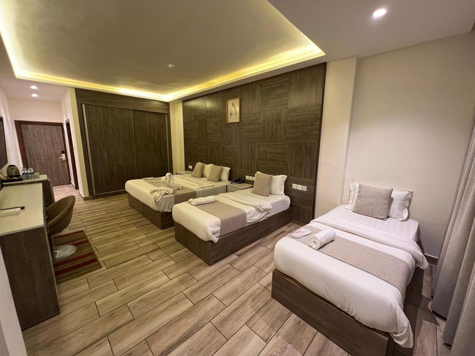 Sky Hotel Aqaba Exterior photo