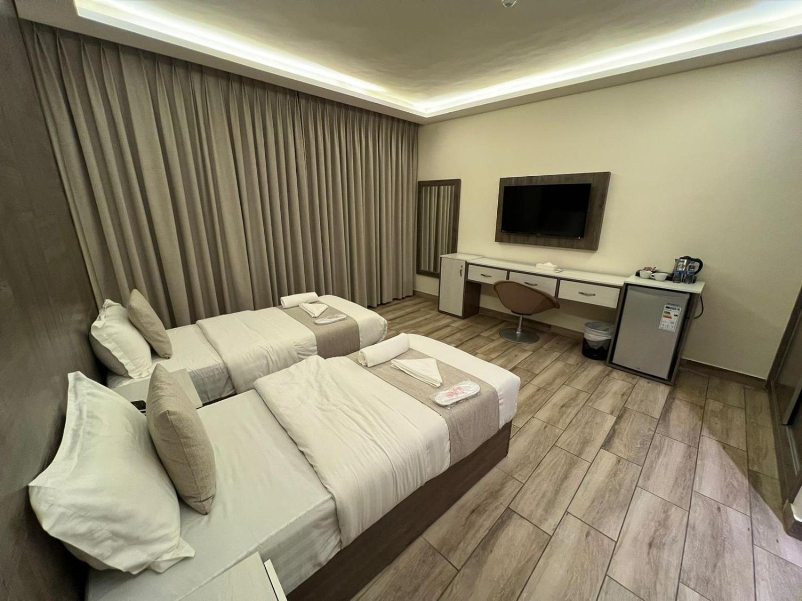 Sky Hotel Aqaba Exterior photo