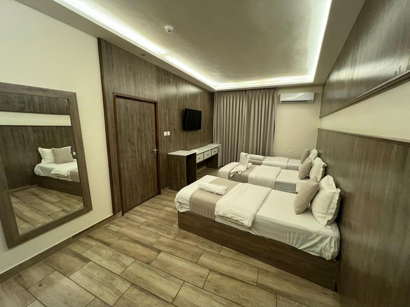 Sky Hotel Aqaba Exterior photo