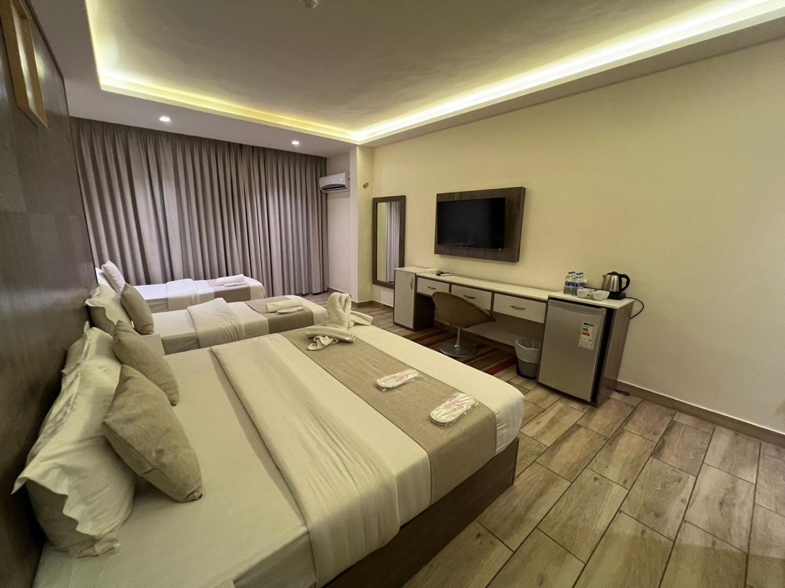 Sky Hotel Aqaba Exterior photo