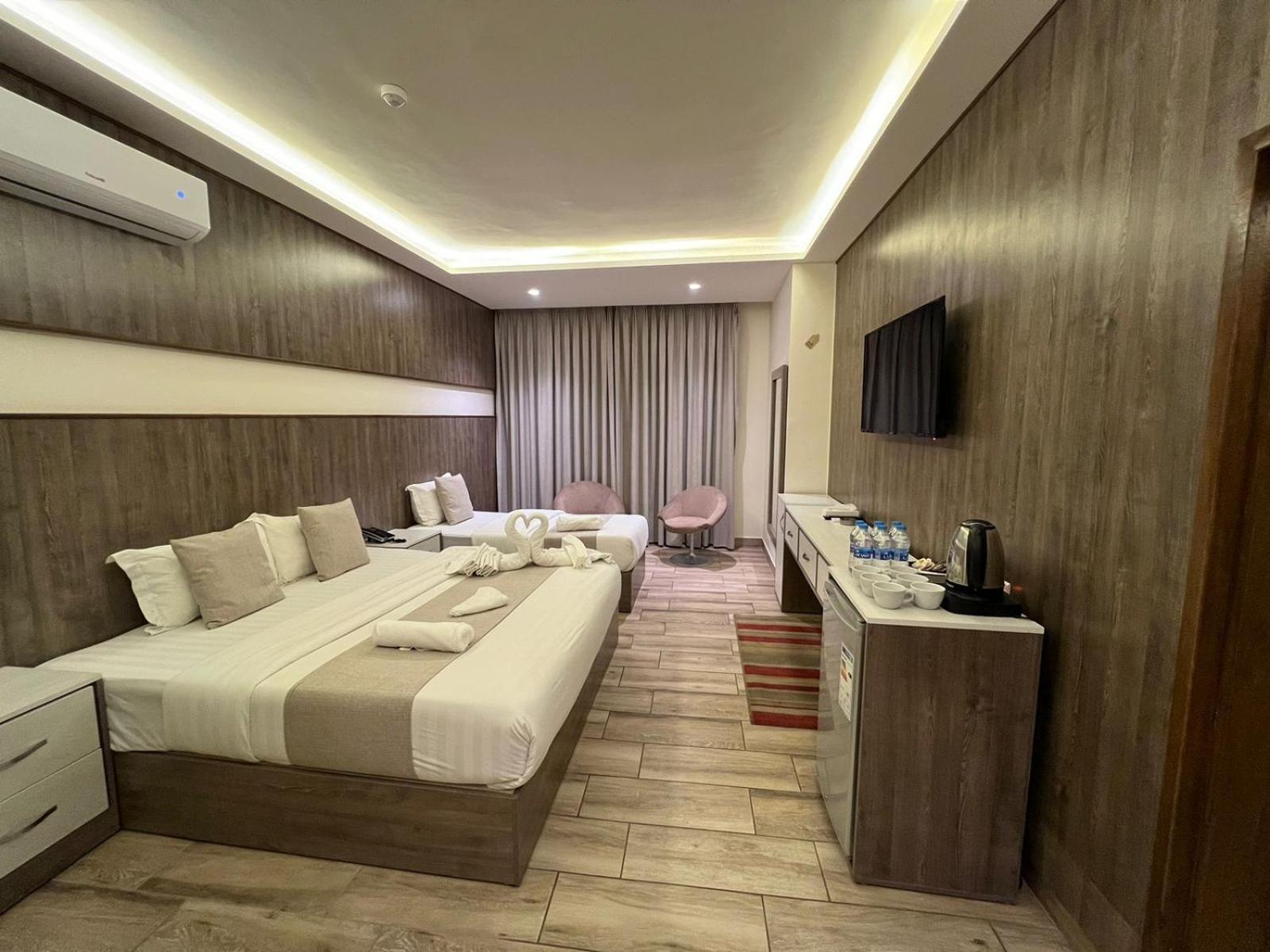 Sky Hotel Aqaba Exterior photo