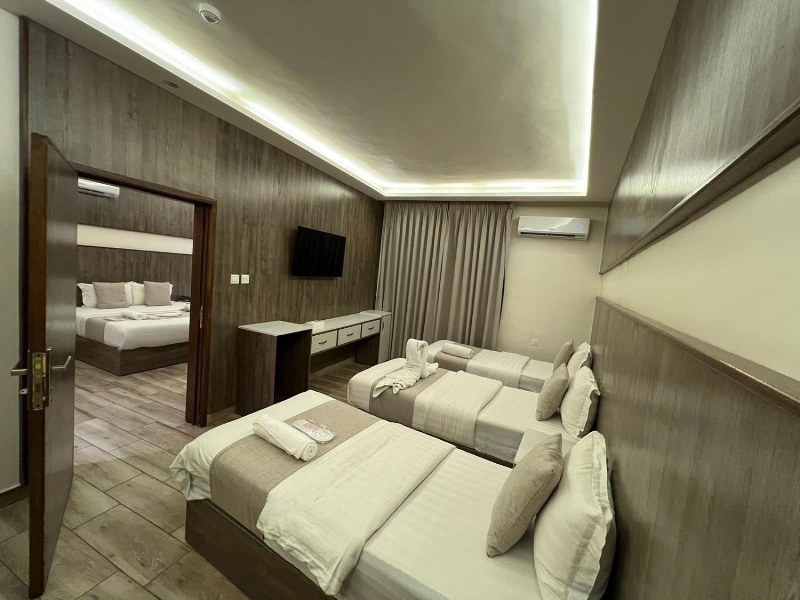 Sky Hotel Aqaba Exterior photo